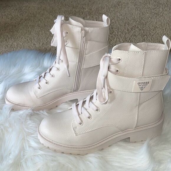 Guess Women’s Ankle Combat Boots Ivory New without Box.size 8.5 - Picture 3 of 9